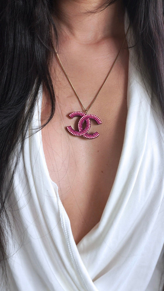 CHANEL 2008 CC EMBELLISHED PINK PENDANT NECKLACE