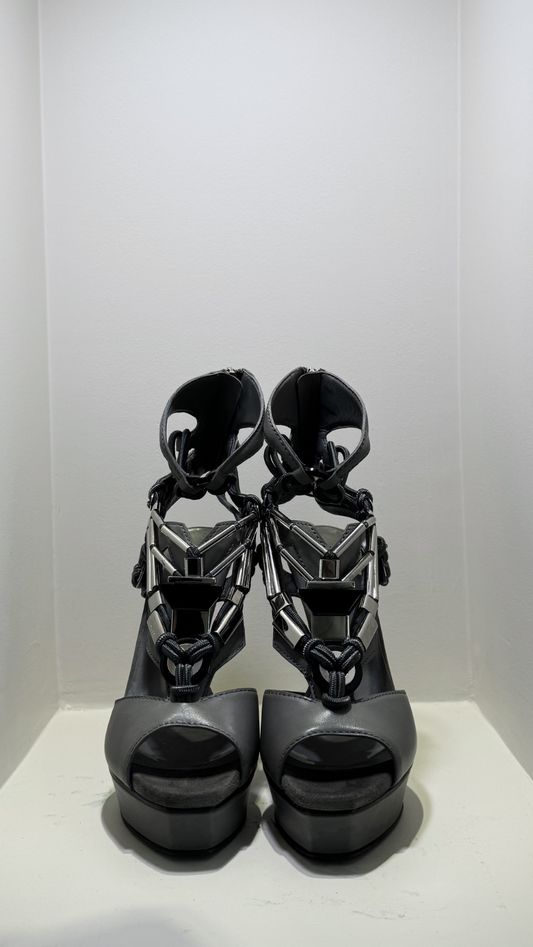 GUCCI 2010 SIGRID PLATFORM SANDAL HEELS 39